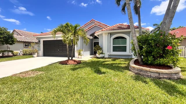 1627 Oak Berry Circle, Wellington, FL 33414
