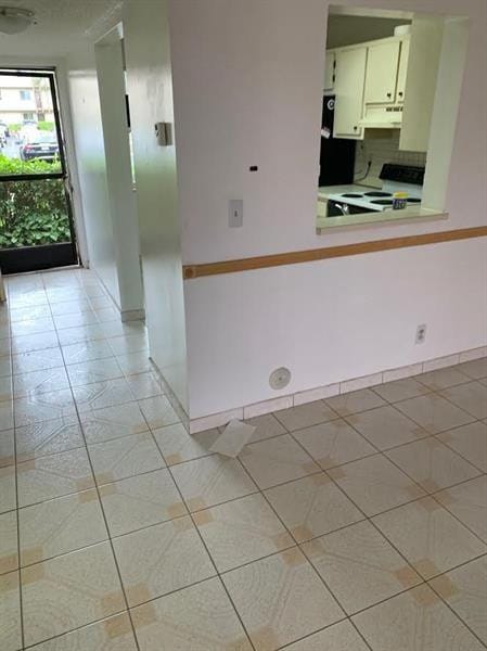 7840 NW 50TH Street 108 — photo 3