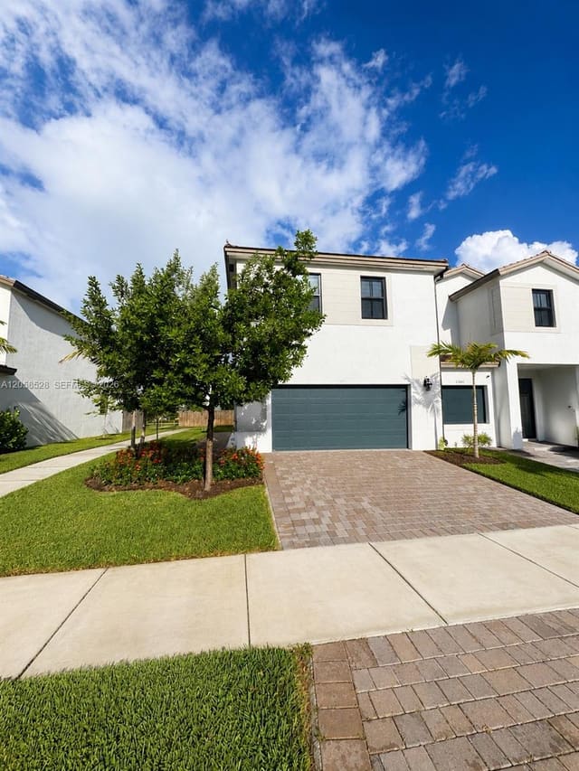 23068 SW 129th Place, Miami, FL 33170
