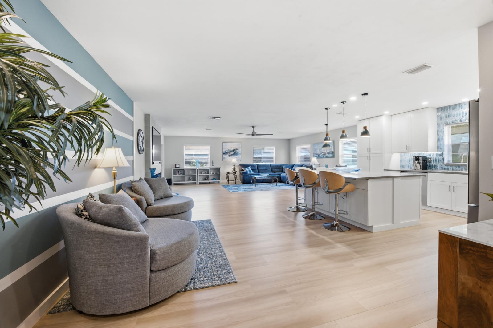 Pending home at 6125 Stanley Lane, Delray Beach, FL 33484