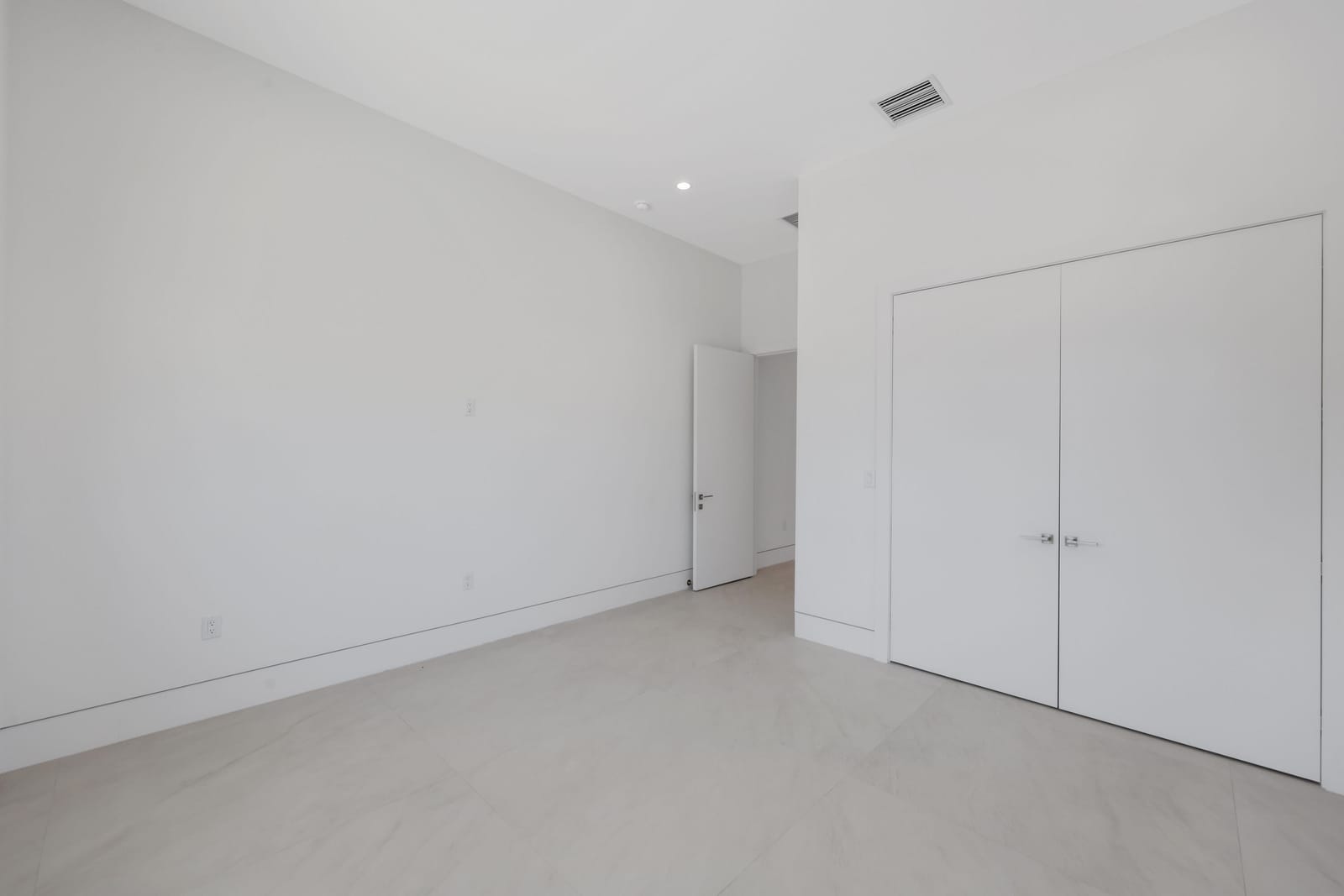 2612 NE 4TH Street, Pompano Beach, FL 33062 photo 18