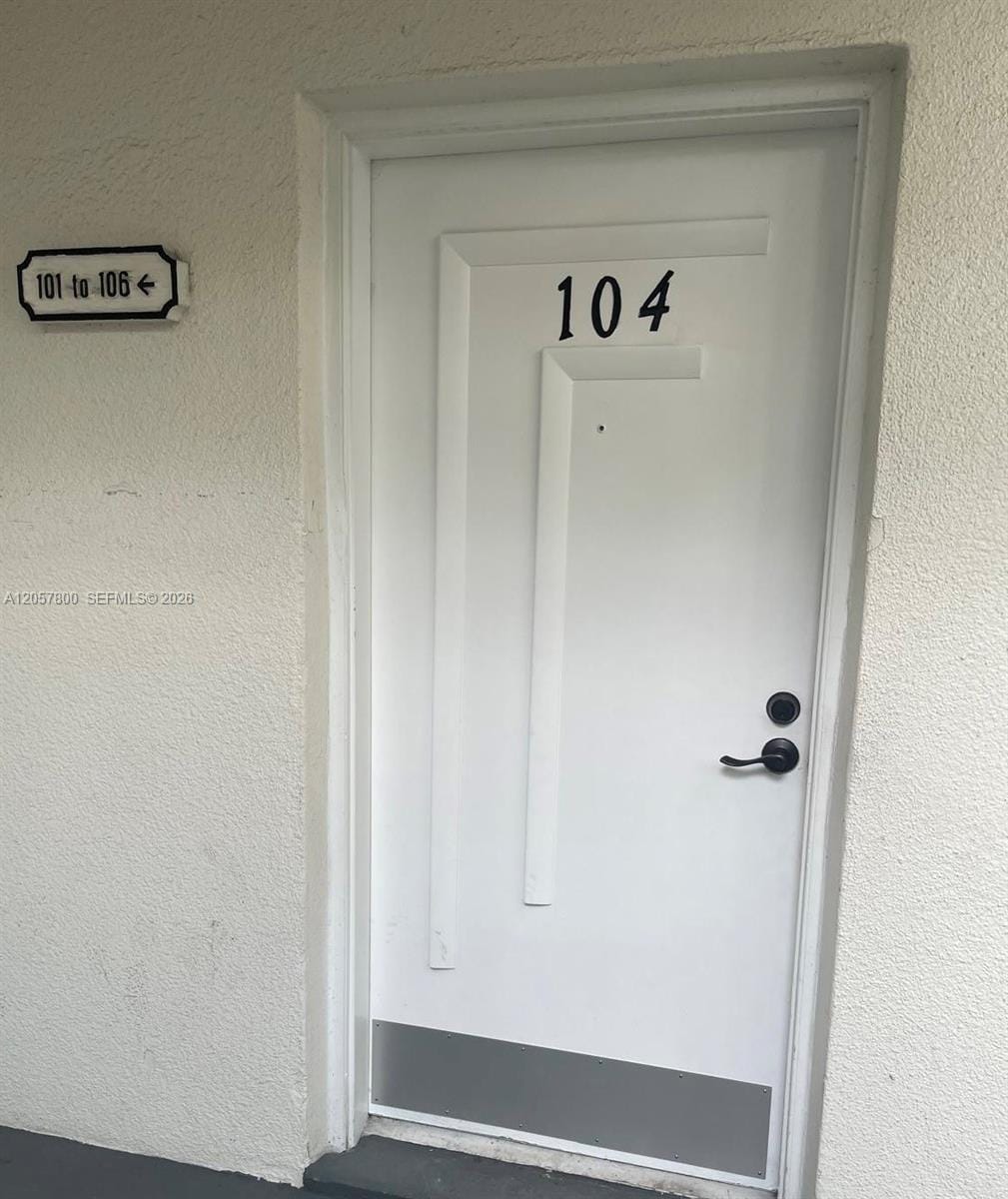 4215 N University Drive 104 — photo 1