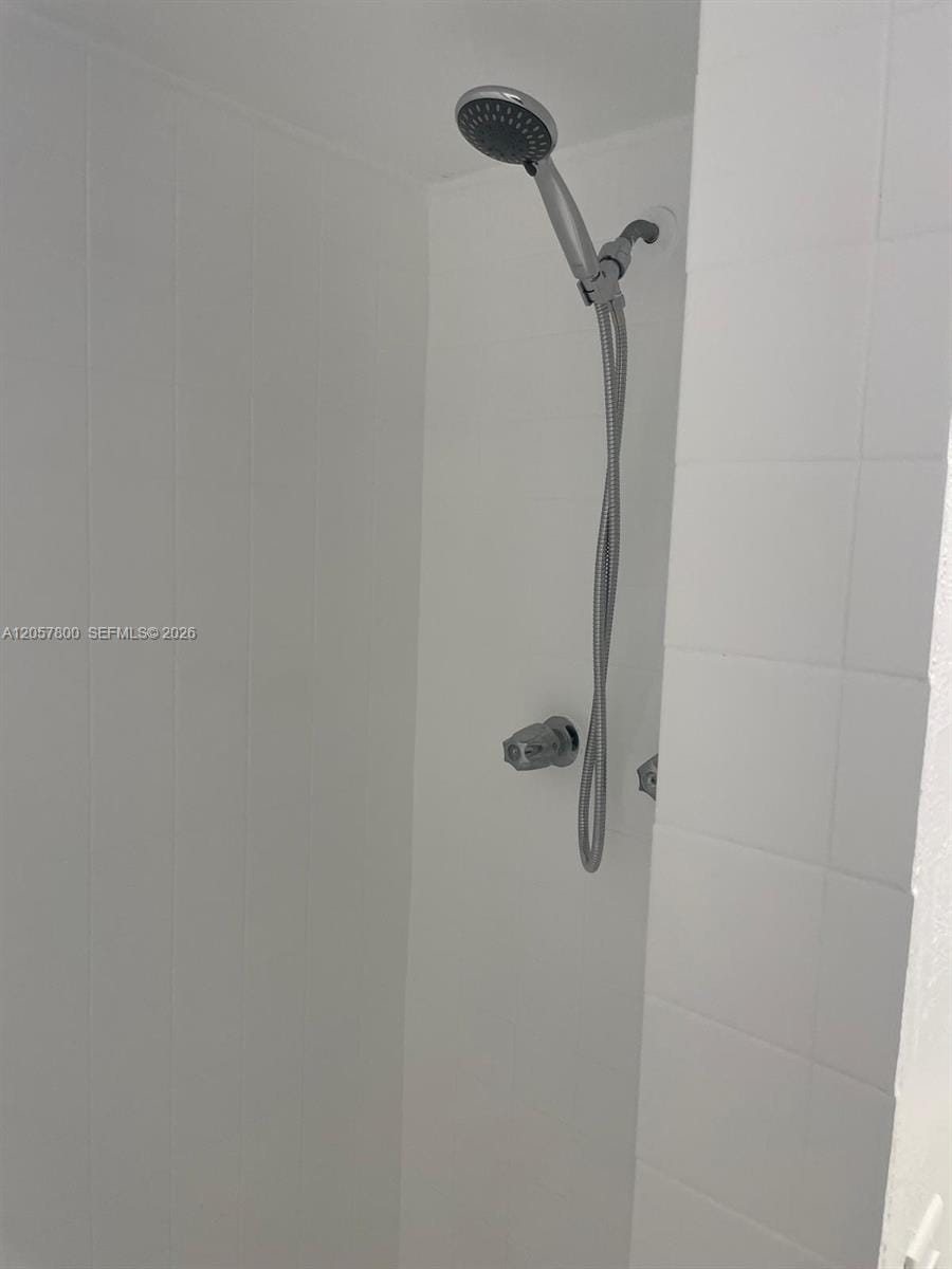 4215 N University Drive 104 — photo 5
