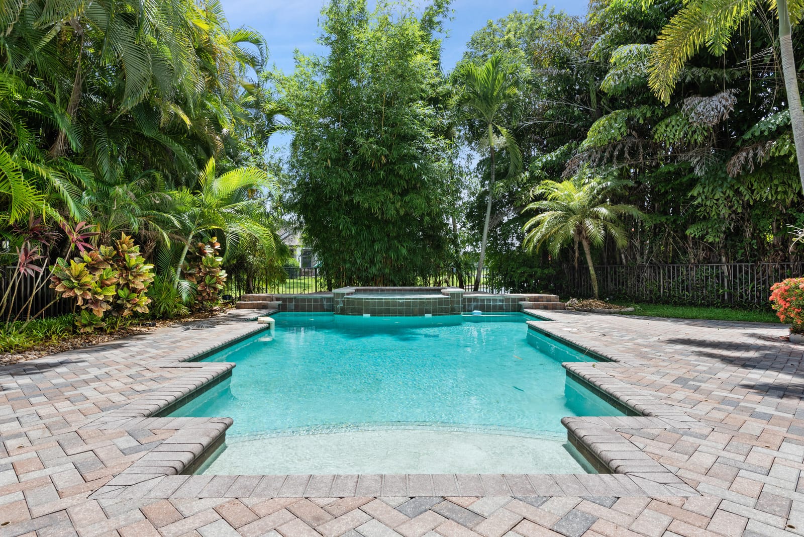 3501 COLLONADE Drive — photo 8