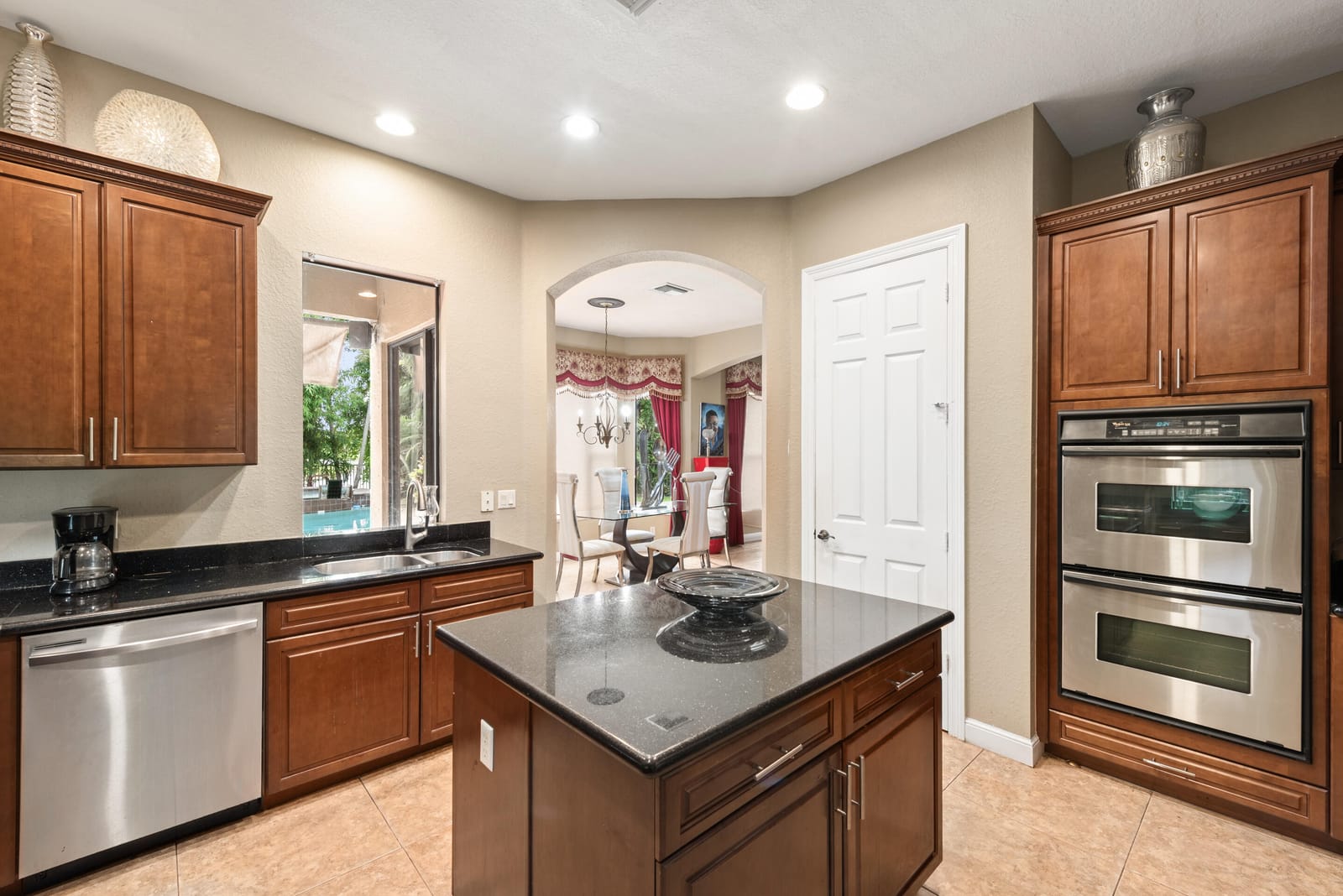 3501 COLLONADE Drive — photo 10
