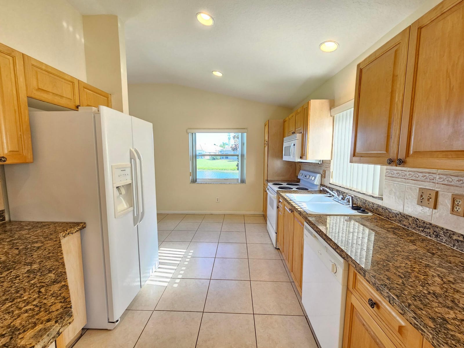 12827 HAMPTON LAKES Circle, Boynton Beach, FL 33436 photo 11