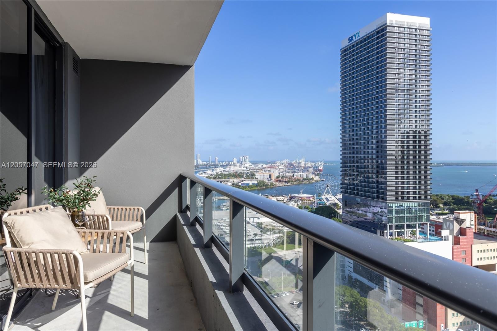 159 NE 6th Street 2414, Miami, FL 33132 photo 20