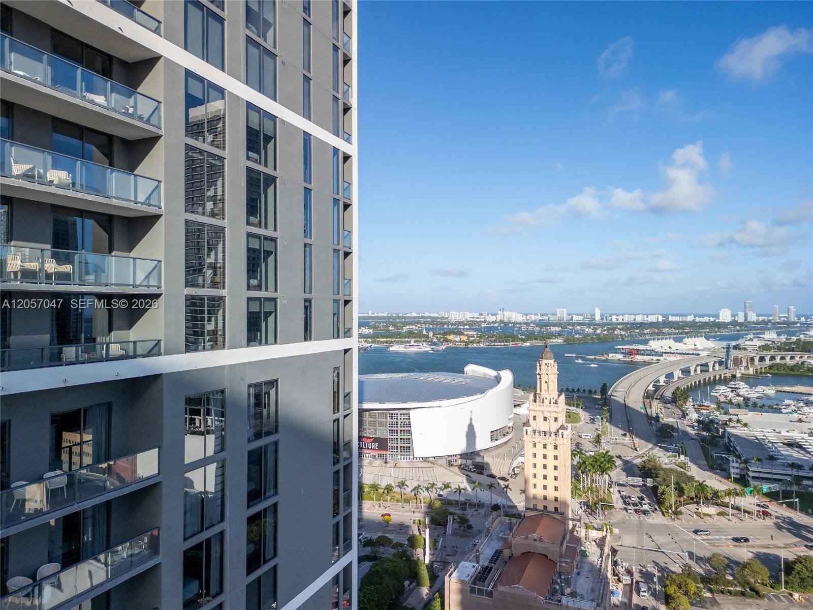 159 NE 6th Street 2414, Miami, FL 33132 photo 24