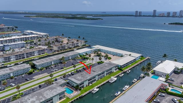 110 Wettaw Lane 106, sold in Windsor Park South Condominiums, North Palm Beach, FL
