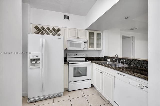 1 Glen Royal Parkway 1010, Miami, FL 33125