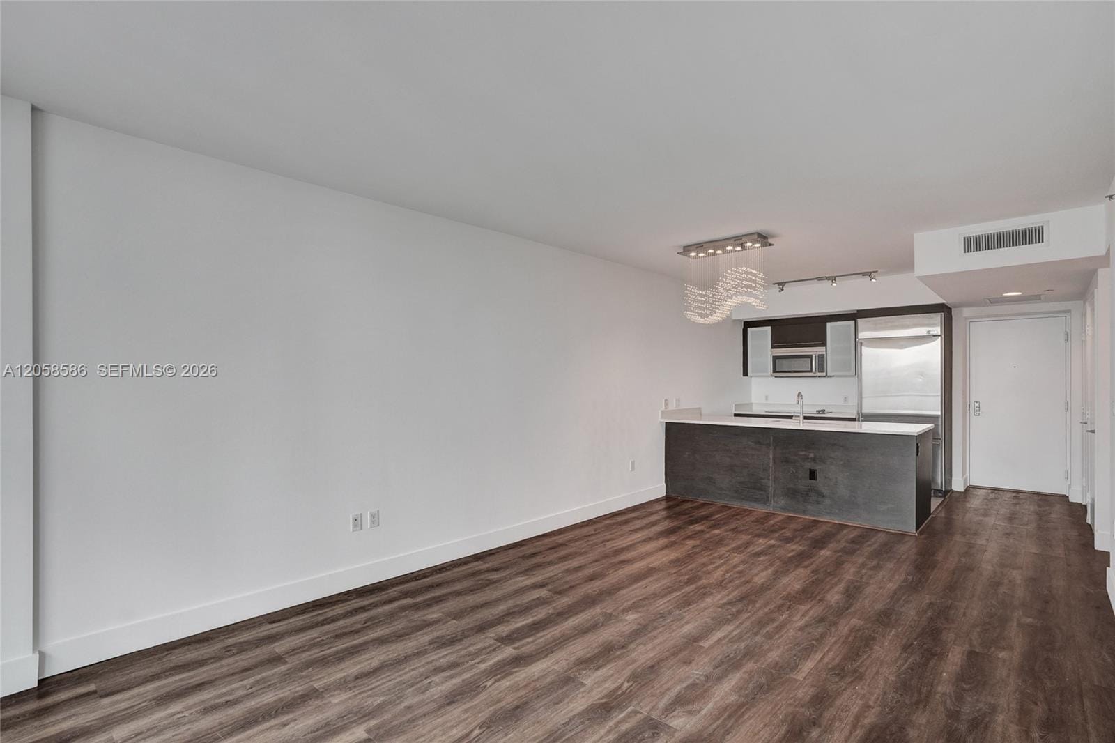 55 SE 6th Street 3604 — photo 11