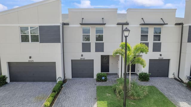 3947 SE Mentmore Lane, Trillium, Stuart, FL