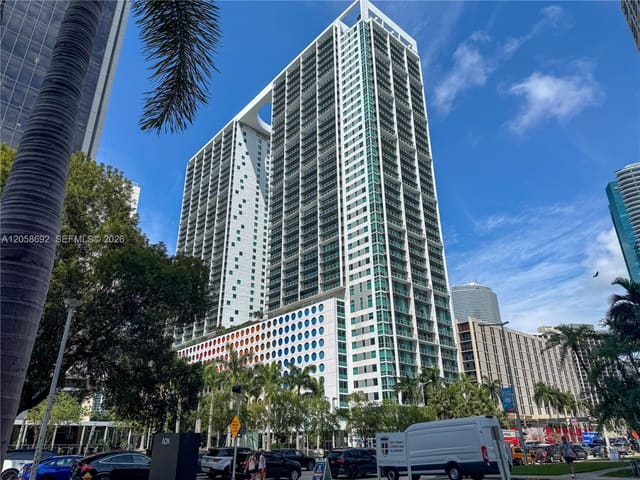 500 Brickell Avenue 1407, Miami, FL 33131