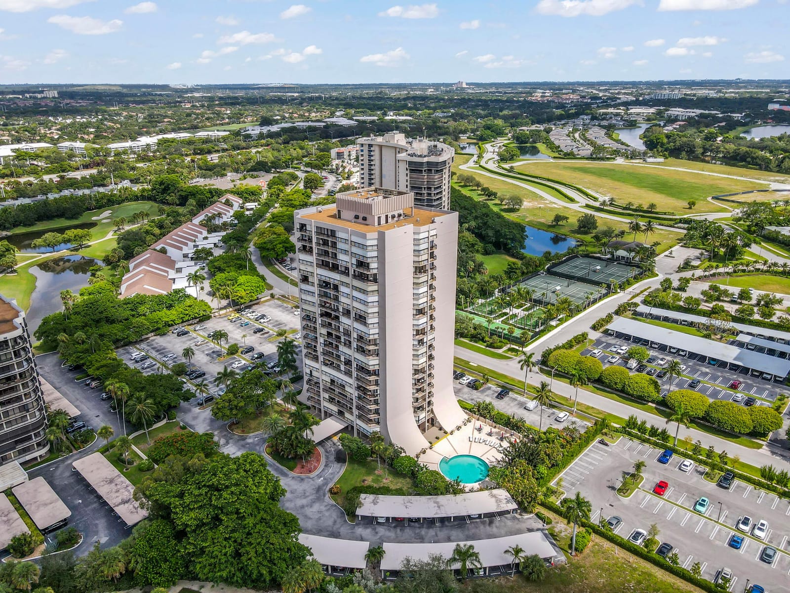 2425 PRESIDENTIAL Way 1006 — photo 12