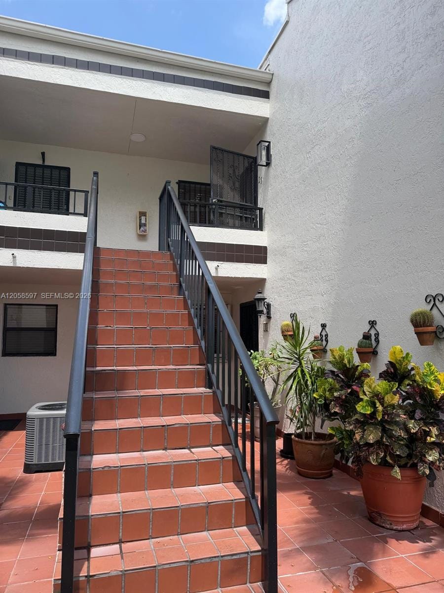 10875 NW 7th Street 23-36, Miami, FL 33172 photo 2