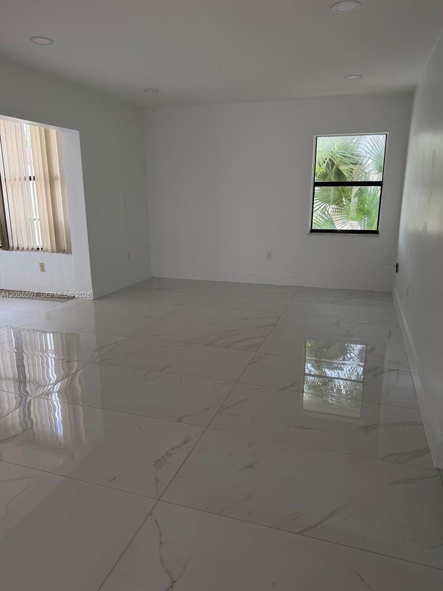 10875 NW 7th Street 23-36, Miami, FL 33172 photo 11