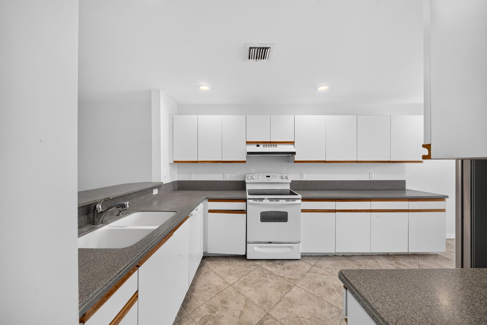 1998 NE 7TH Street 103, Deerfield Beach, FL 33441 photo 13