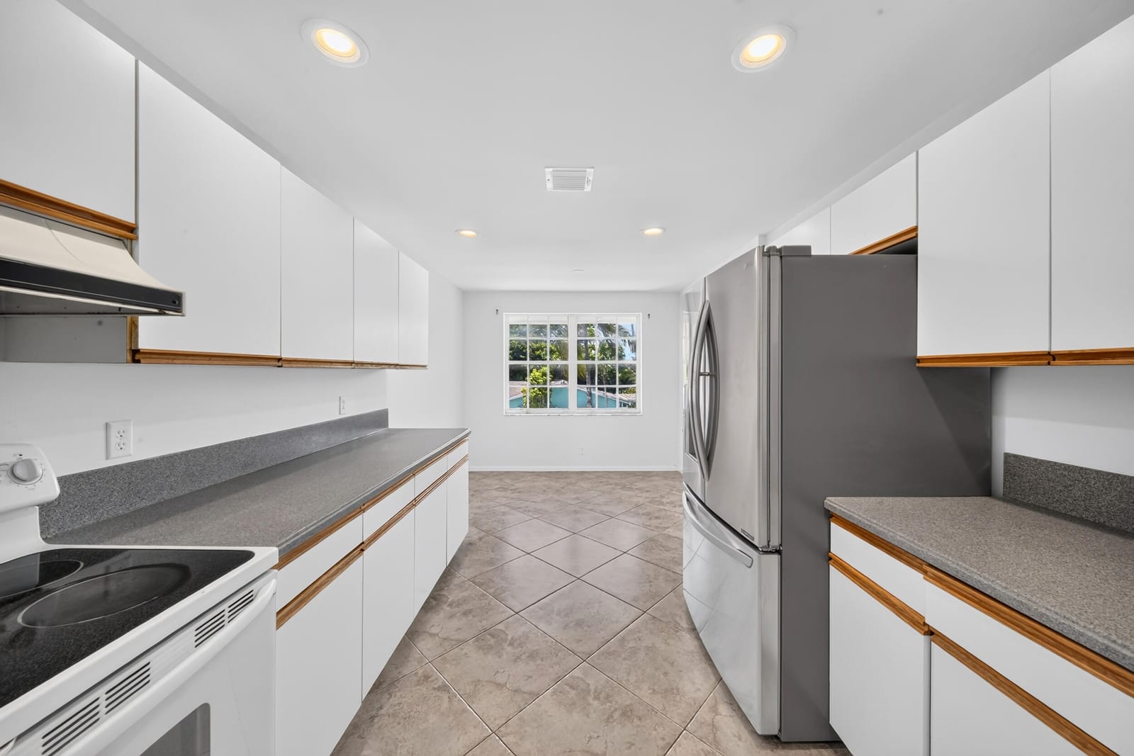 1998 NE 7TH Street 103, Deerfield Beach, FL 33441 photo 14