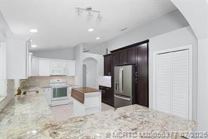1959 NW Marsh Rabbit Lane, Jensen Beach, FL 34957 photo 10