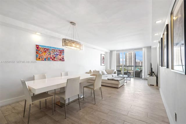 19390 Collins Avenue 1519, Sunny Isles Beach, FL 33160
