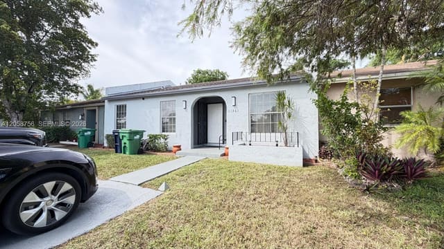 11361 Booker T Washington Boulevard, Miami, FL 33176