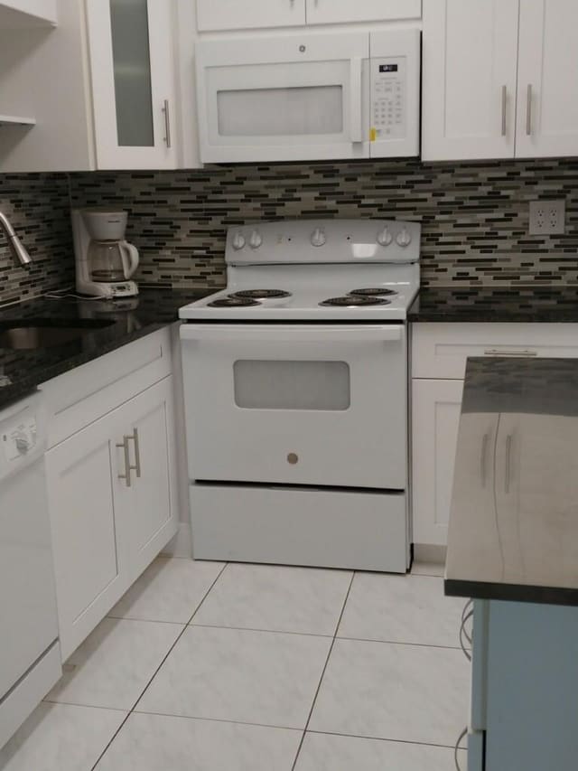 4990 E SABAL PALM Boulevard 220, Tamarac, FL 33319