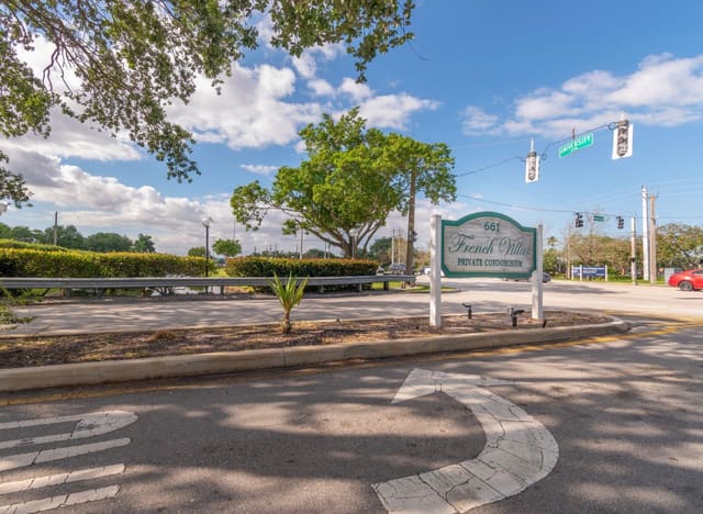 7980 N French Drive Unit 3-305, Pembroke Pines, FL 33024
