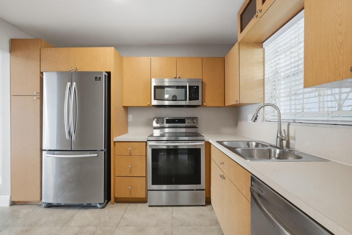 7980 N French Drive Unit 3-305, Pembroke Pines, FL 33024 photo 12
