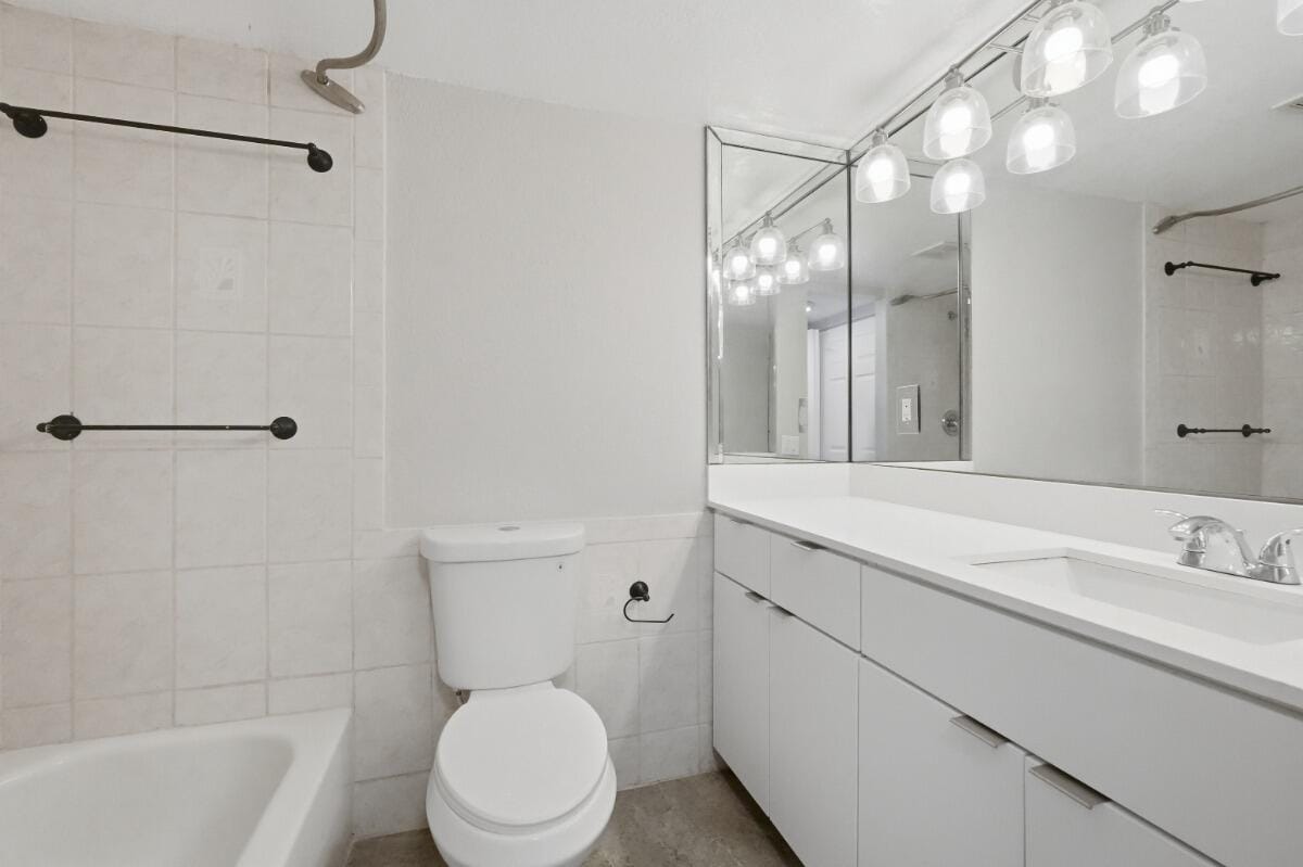 7980 N French Drive Unit 3-305, Pembroke Pines, FL 33024 photo 10