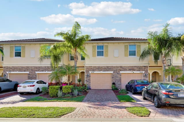 9504 SW MERLIN Court, sold in River Marina, Stuart, FL