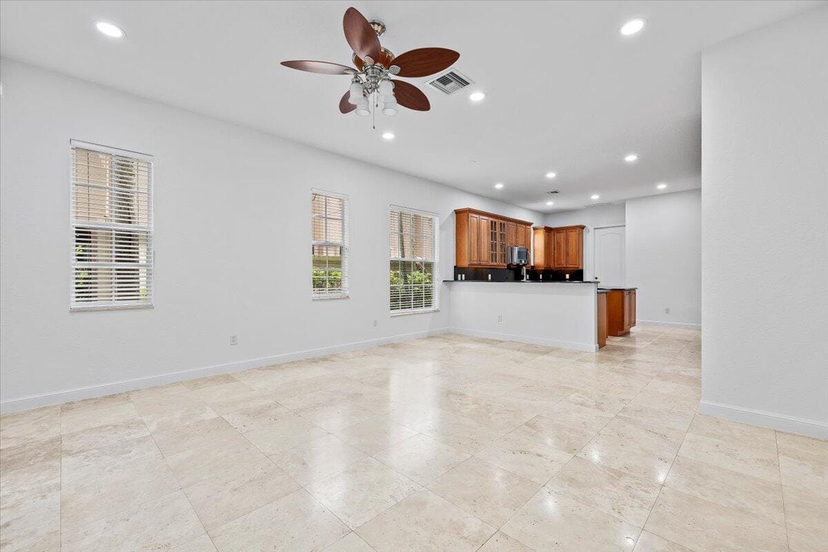 1049 Vintner Boulevard, Palm Beach Gardens, FL 33410 photo 15