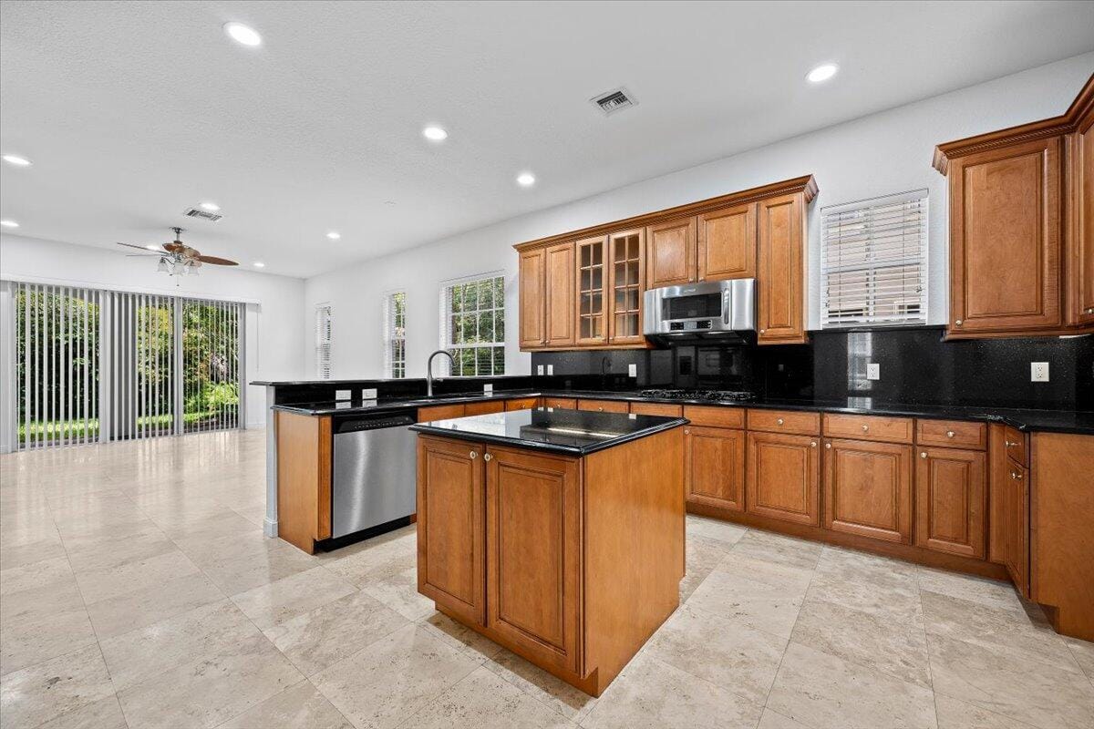 1049 Vintner Boulevard, Palm Beach Gardens, FL 33410 photo 19