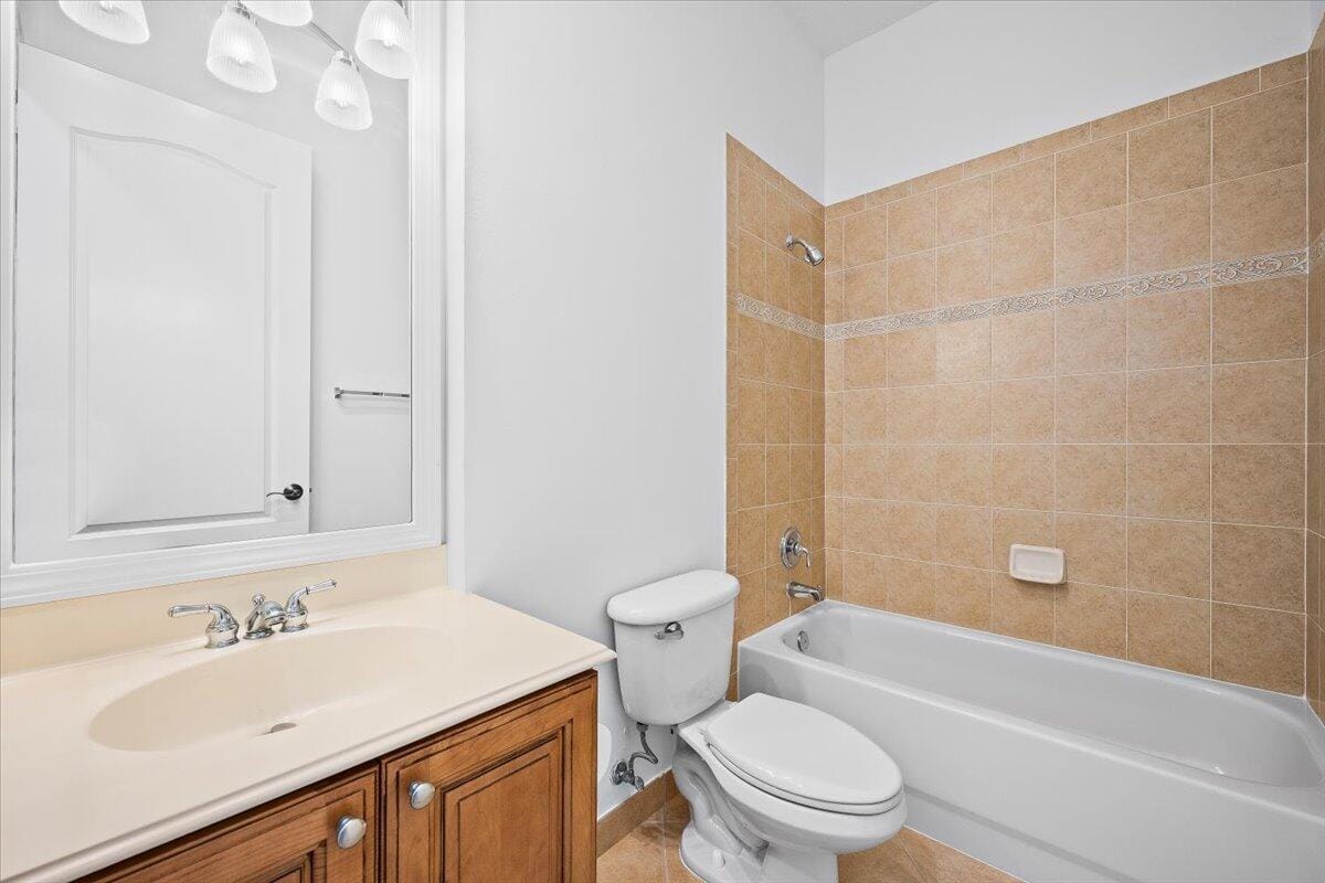 1049 Vintner Boulevard, Palm Beach Gardens, FL 33410 photo 21