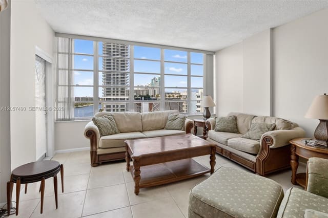 1817 S Ocean Drive PH-19, Hallandale Beach, FL 33009