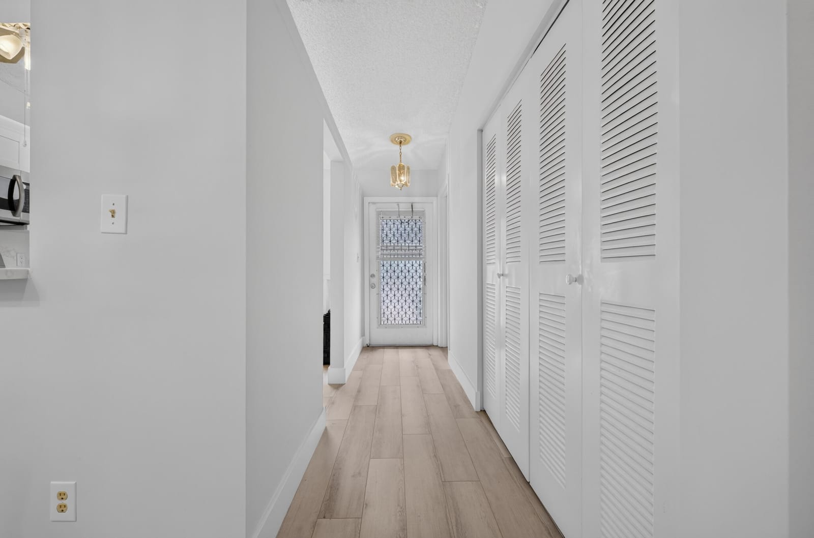 18716 SCHOONER Drive — photo 12