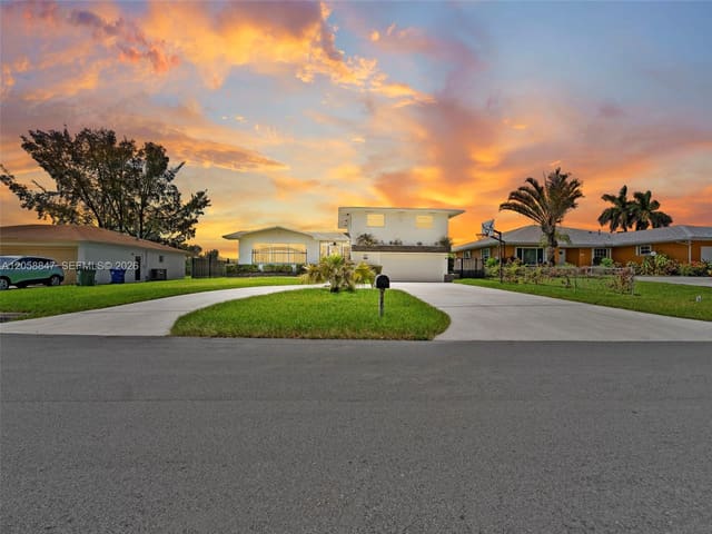 2045 NW 115th Street, Rev Lake View Estates Uni, Miami, FL