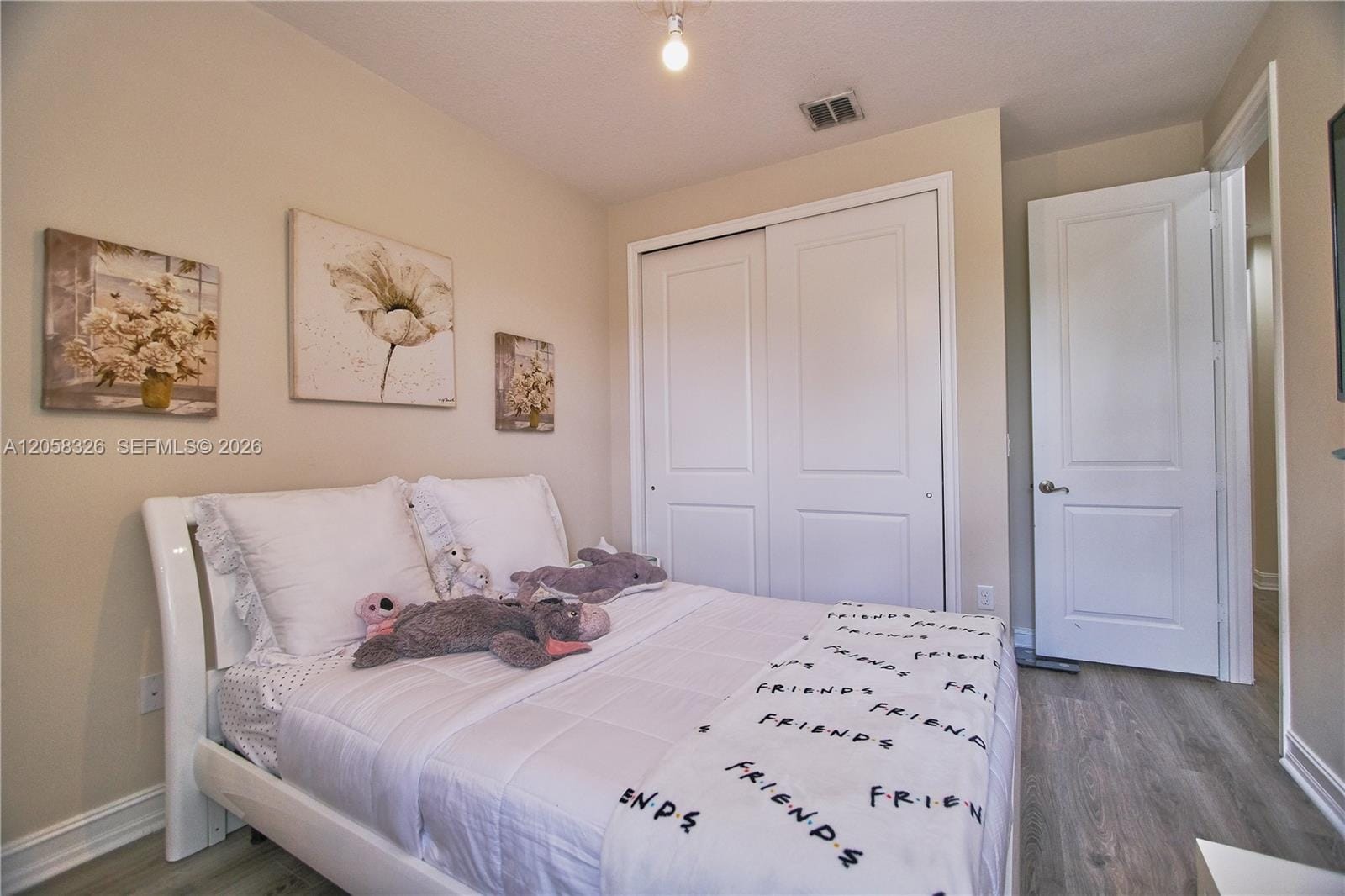129 Riverwalk Circle E — photo 12