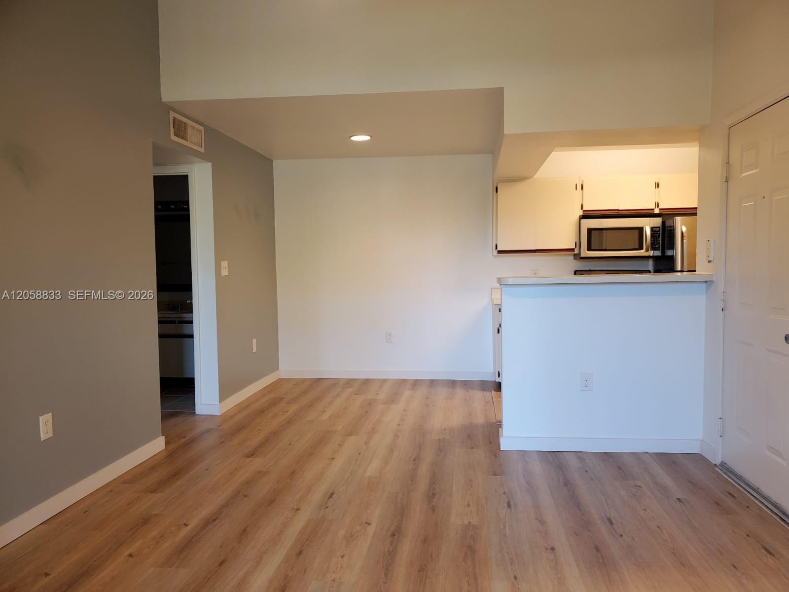 15551 SW 104th Terrace 8210 — photo 3