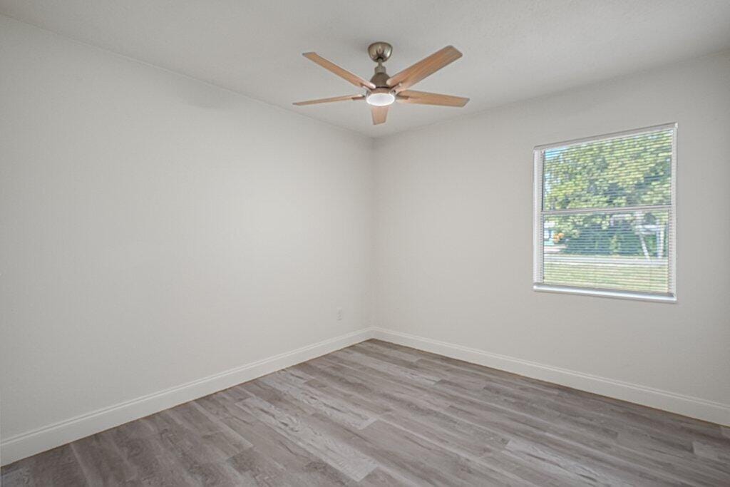 911 SE Dolphin Drive, Stuart, FL 34996 photo 17
