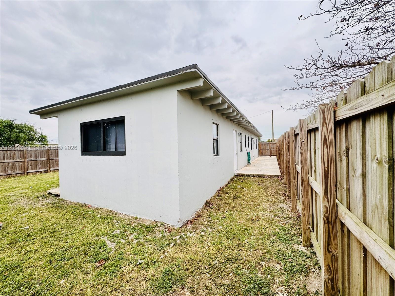 536 SW 6th Terrace — photo 3