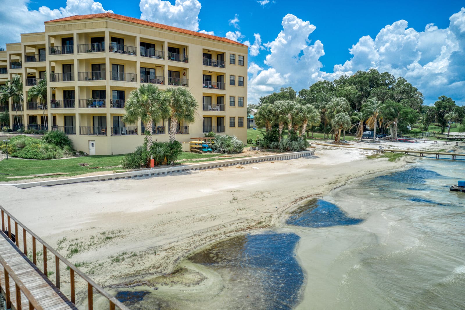 2351 Lakeview Drive 209, Sebring, FL 33870 photo 14