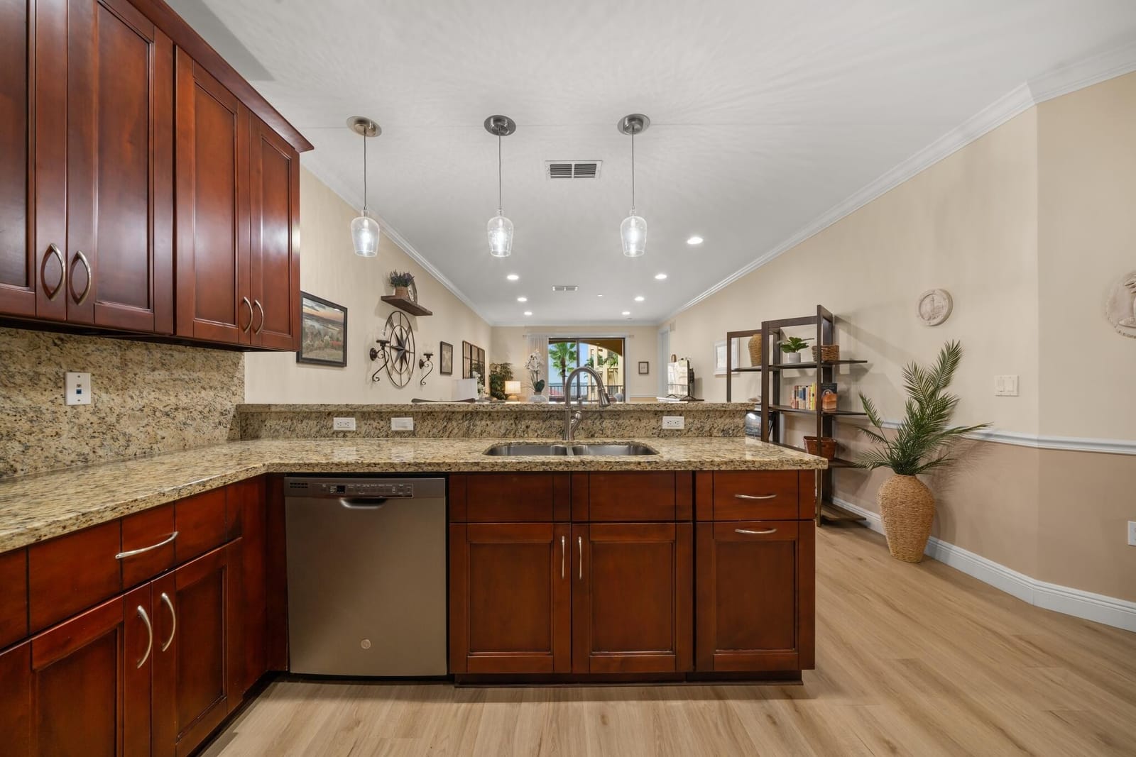 2351 Lakeview Drive 209, Sebring, FL 33870 photo 26