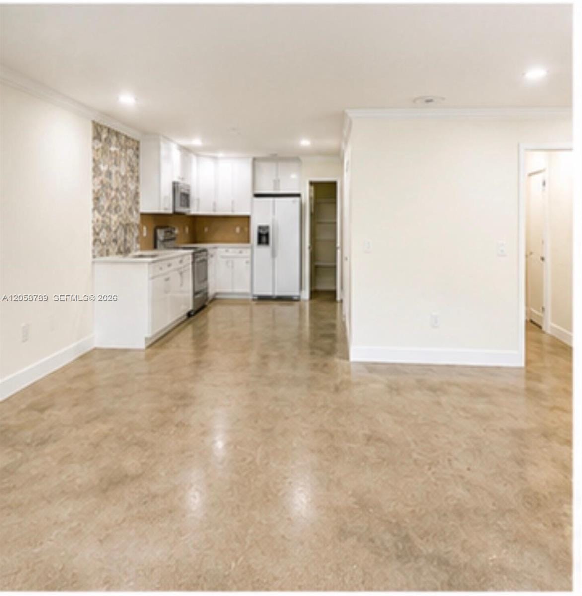 15410 SW 82nd Lane 821, Miami, FL 33193 photo 8