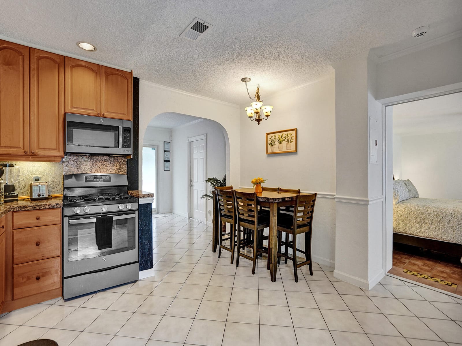 125 NE 21ST Court, Wilton Manors, FL 33305 photo 23