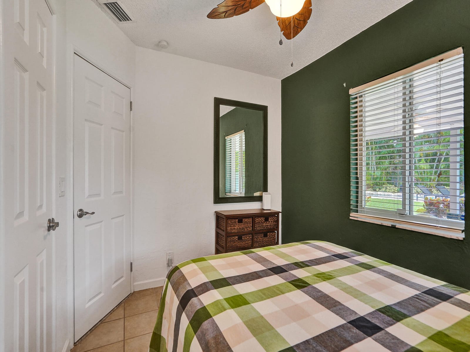 125 NE 21ST Court, Wilton Manors, FL 33305 photo 5