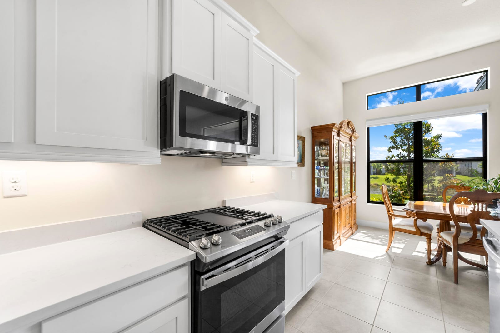 8098 LIBERTY Way — photo 12
