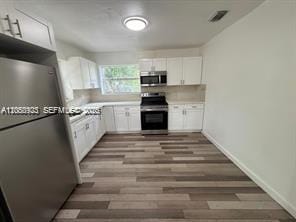 2813 Dewey Street 1
