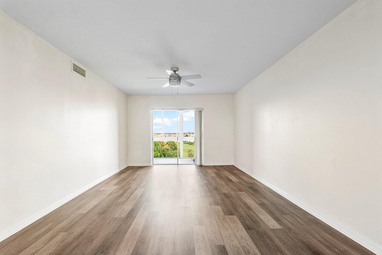 2615 NE 1ST Court 407 — photo 9