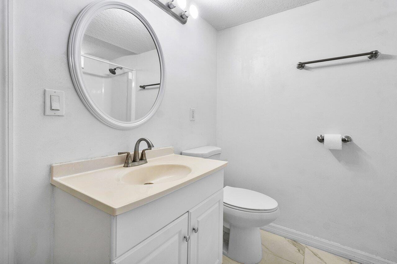 2615 NE 1ST Court 407, Boynton Beach, FL 33435 photo 15