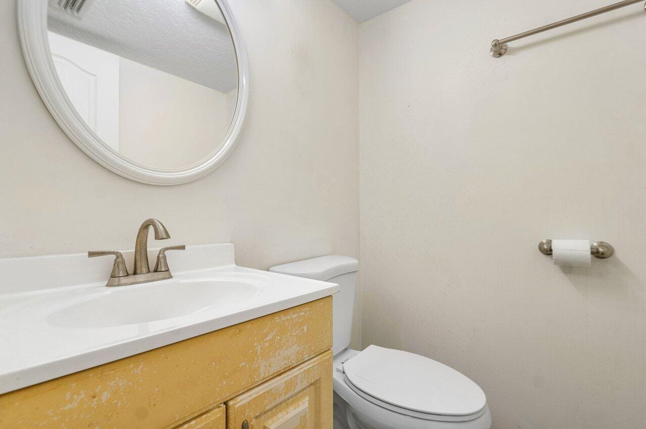 2615 NE 1ST Court 407, Boynton Beach, FL 33435 photo 17